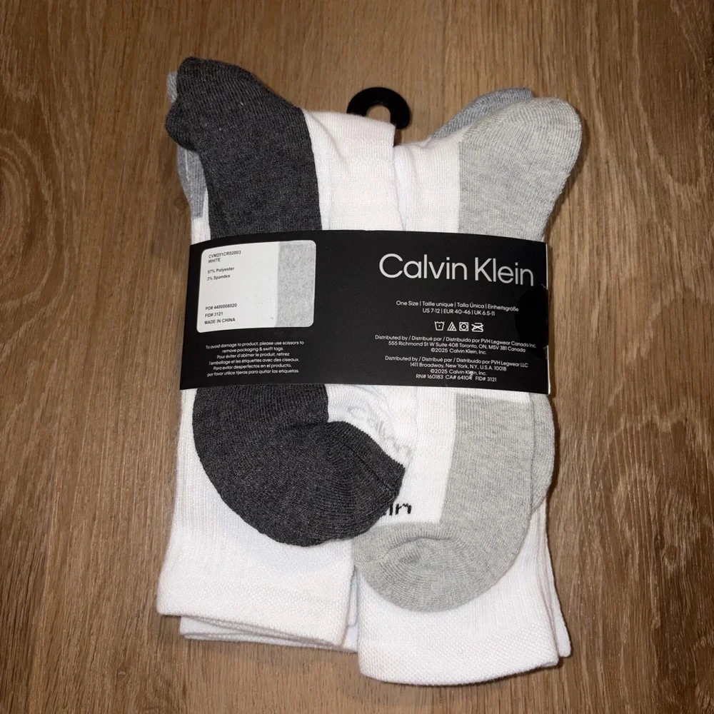 Calvin Klein Men’s Cushion Crew Socks 5 Pair Pack US 7–12 New in Package